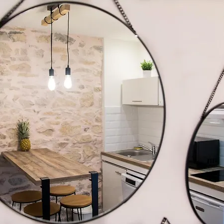 Cosy Nimes-centre Apartment